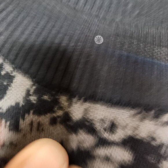 Athleta Women's Jacquard Textured Merino Wool Blend Crew Neck Sweater Black Sz L - Picture 7 of 13